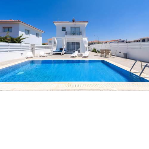 Villa Alina Mythical