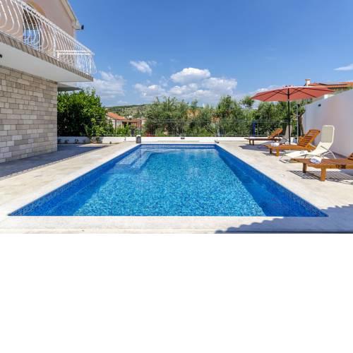 Villa Alka