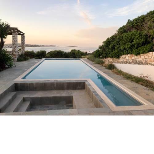 Villa Alkyoni · Beautiful 8-person Family Villa with Great Views