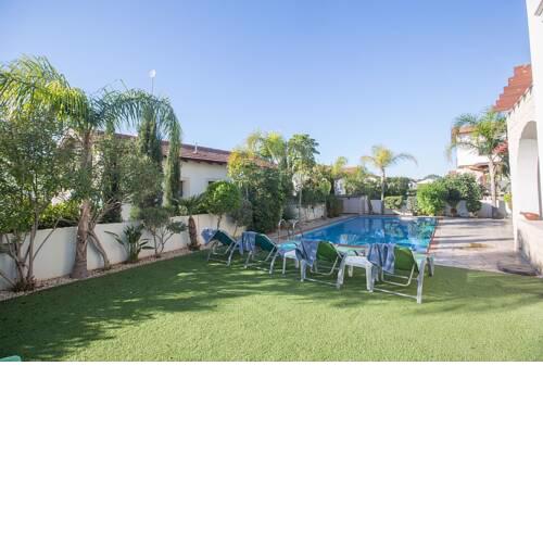 Villa Aloriti Tria - Stunning 3 Bedroom Ayia Thekla Villa with Private Pool - Close to the Beach