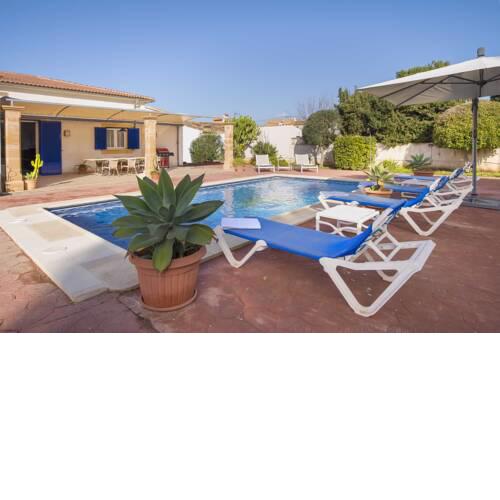 Villa AM by Folks