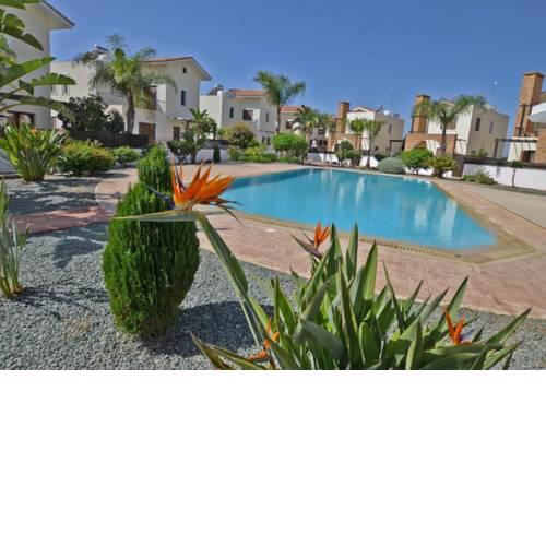 VILLA AMARA - 3 BED VILLA WITH SHARED POOL IDYLLIC AYIA THEKLA