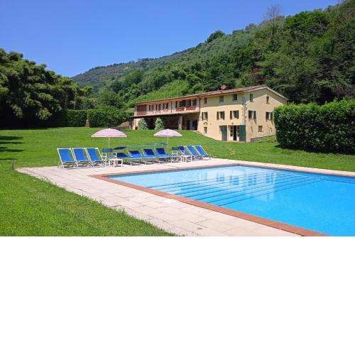 Villa Anna Montebello with pool