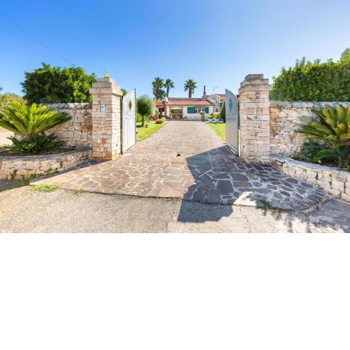 Villa Antelmi by BarbarHouse