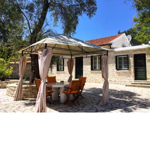 Villa Antonis
