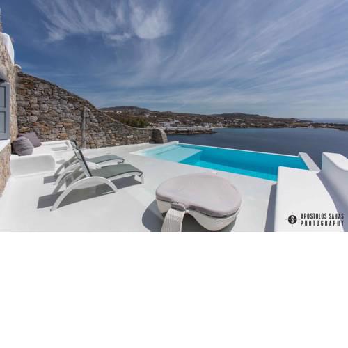 Villa Aqua