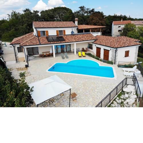 Villa Arton