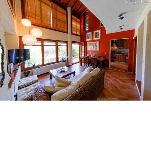 Villa Avista