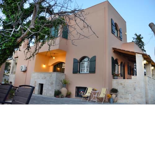 Villa Avly