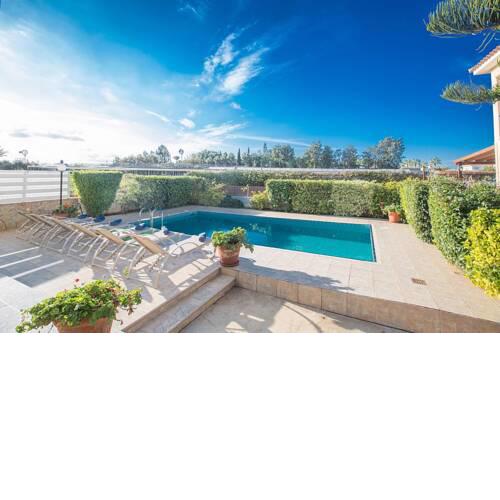 Villa Ayia Triada Beautiful 5BDR Villa with Pool Close to all Beaches and Amenities