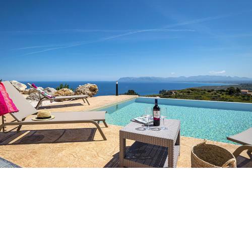 Villa Azuria con Piscina Privata Vista Mare