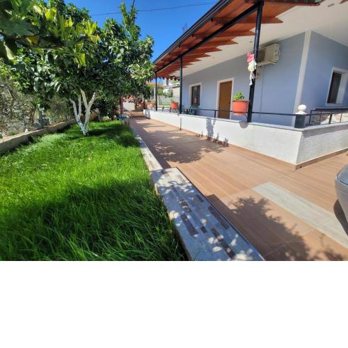 Villa Bani