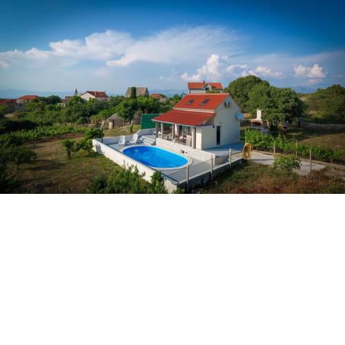 Villa Baras garden