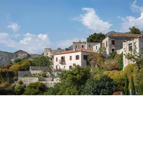 Villa Belvedere, Upper Qeparo
