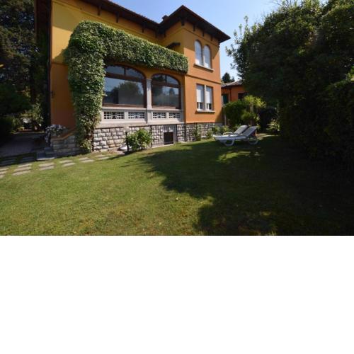 Villa Besana at 200m from lake - Happy Rentals