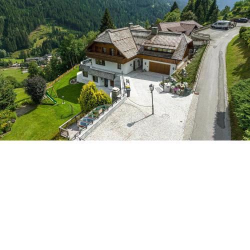 Villa Bostele with Seven Bedrooms, Indoor Pool and Two Saunas