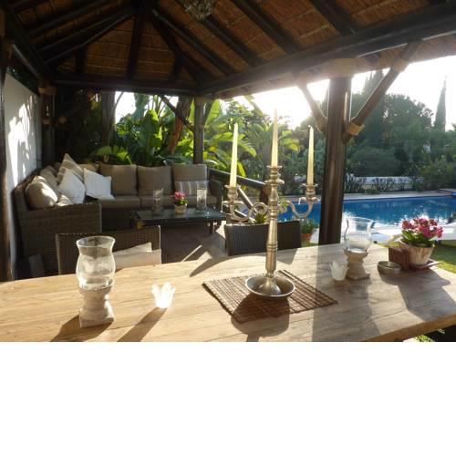 Villa Breeze, Luxury B&B