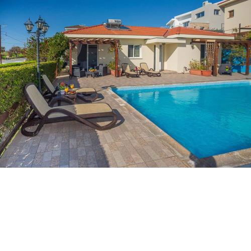 Villa Calliroe by Agroholidays