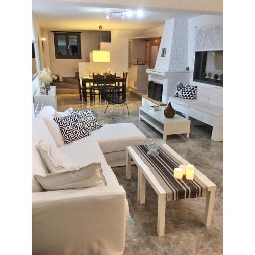Villa Calm House