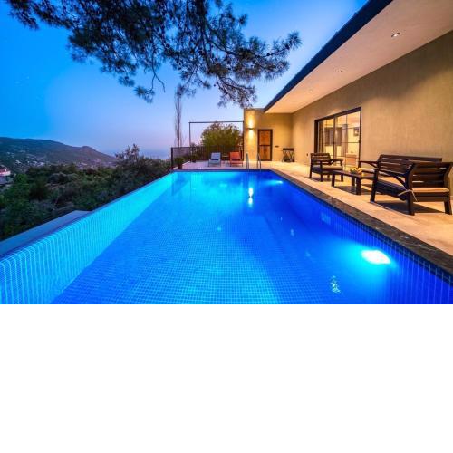 Villa çam esintisi