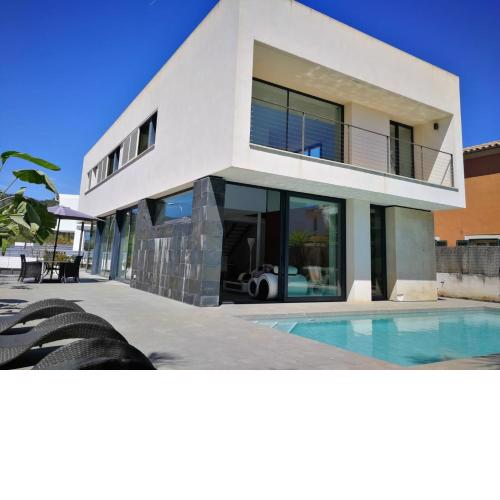 VILLA CAMOMILLA 43, Villa