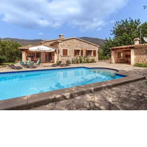 Villa Cerda Varitx 3 bedroom villa with private pool and AC in the stunning Pollensa countryside
