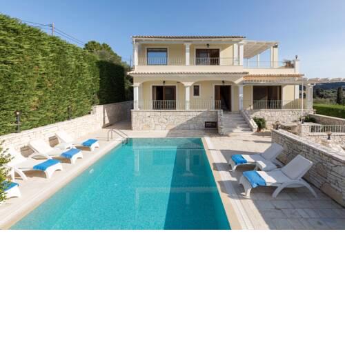 Villa Christos ,Kassiopi,Corfu,4 bedrooms,5 bathrooms,private pool,prime location.