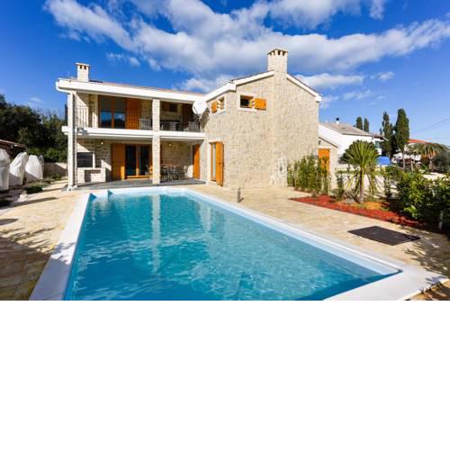 Villa Comapass House