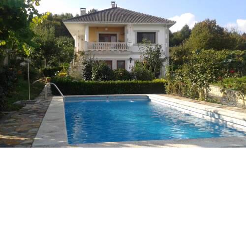 Villa con piscina en Pantòn Ribeira Sacra Galicia Ideal para familias