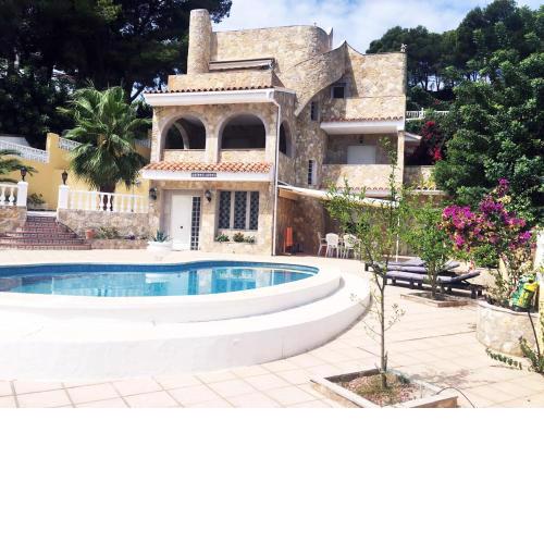 Villa con piscina