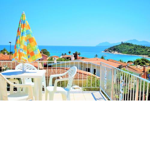 VILLA DELLE ROSE sulla Baia di Porto Frailis