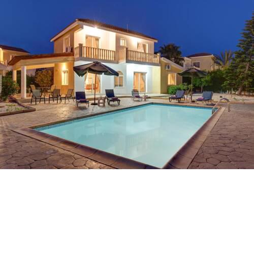 Villa Dentro walking distance to Coral Bay Centre