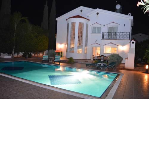 Villa Derek