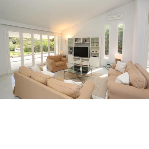 Villa Dimi - 100m Beach, 4 Bdrms, Garden, Sea View