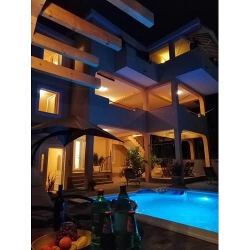 Villa Domjanovic Apartments