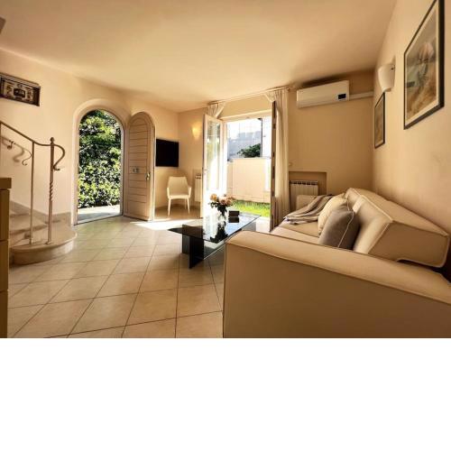 Villa Donati 6 camere in centro Forte dei Marmi