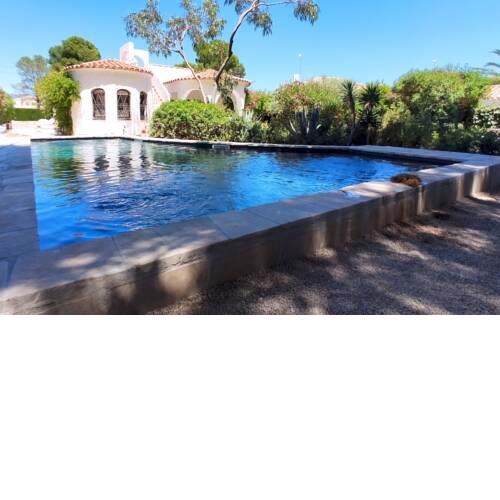Villa Dos Calas - Bonita casa de estilo rustico y piscina de agua salada