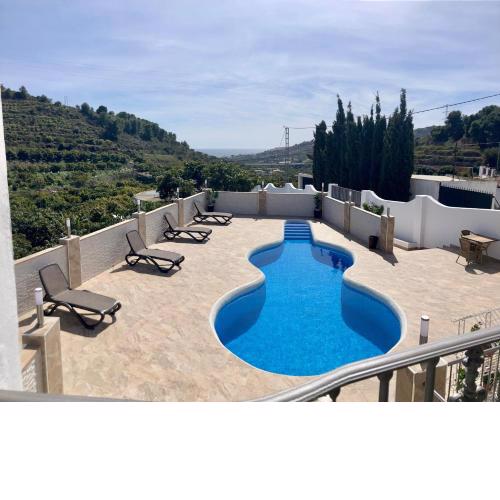 Villa dos hermanas