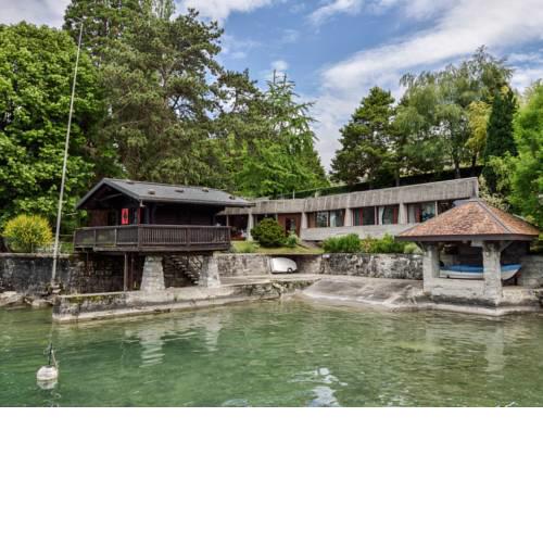 Villa Duck House