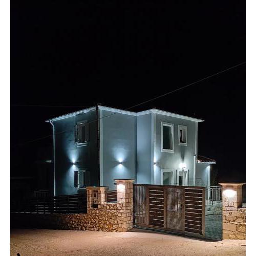 VILLA EKTAMA