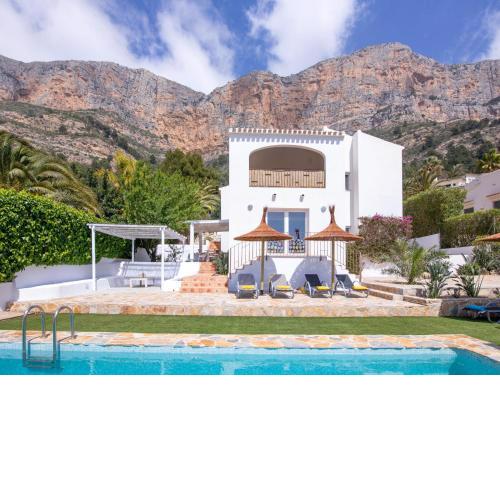 Villa El Camino