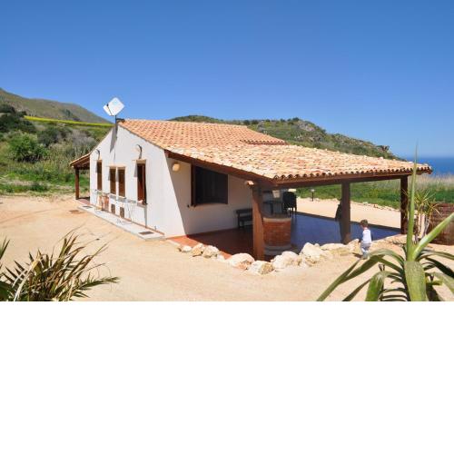 Villa Elena 2 Km from the Natural Reserve of Zingaro