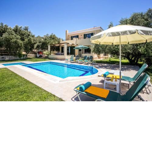Villa Eleni with private swimming pool
