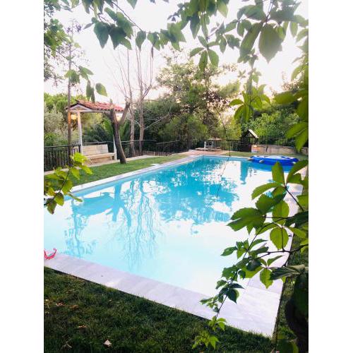 VILLA ELENI