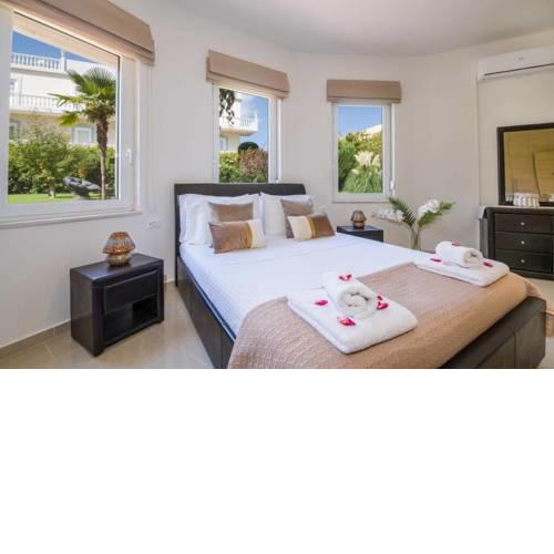 Villa Elina Luxury Residence