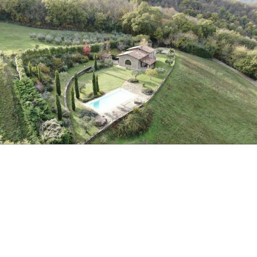 Villa Elisa, villa with private pool near Reschio Castle