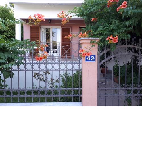 villa elisavet agios minas