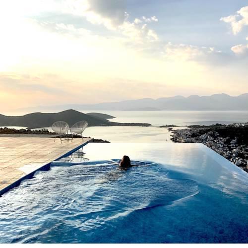 Villa Estée, luxury villa with private infinity pool