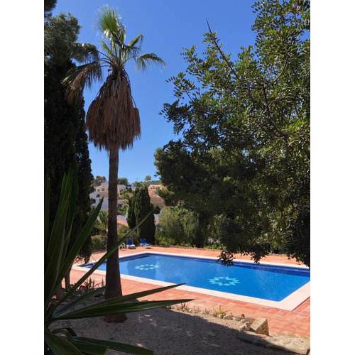 Villa Eva Asiana Guesthouse with shared POOL near the beach