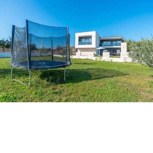 Villa F&A